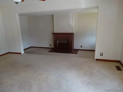 2033 N 6th St, Springfield, IL 62702 photo 10