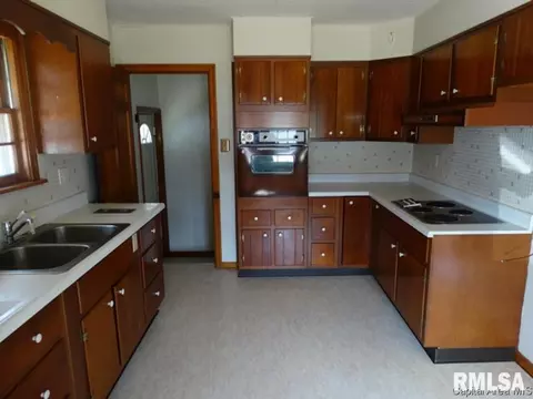 2033 N 6th St, Springfield, IL 62702 photo 6