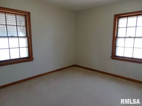 2033 N 6th St, Springfield, IL 62702 photo 4