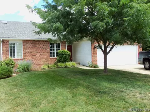 3301 Crystal Lake Dr, Springfield, IL 62707 photo 1