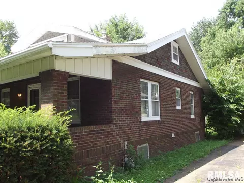 219 N Douglas, Springfield, IL 62702 photo 8
