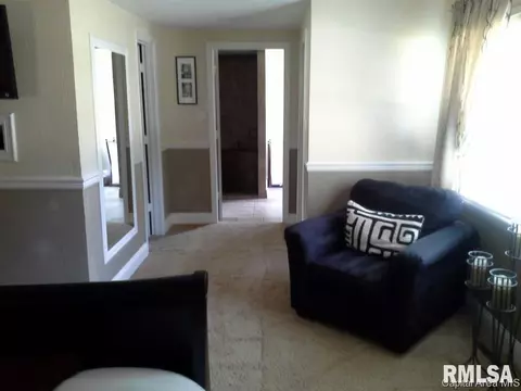 901 Mckibbin Ln, Springfield, IL 62711 photo 9