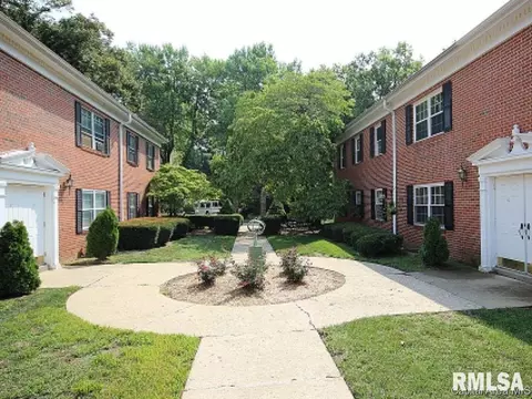 1309 S Douglas #D, Springfield, IL 62704 photo 1