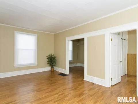 1114 W Calhoun Ave, Springfield, IL 62702 photo 4