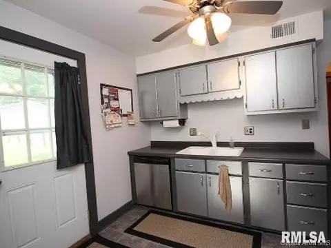 1628 Reed Ave, Springfield, IL 62704 photo 5