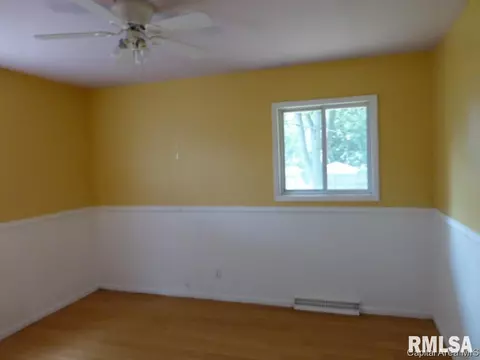 2126 W Lawrence Ave, Springfield, IL 62704 photo 2
