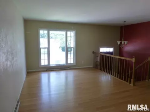 2126 W Lawrence Ave, Springfield, IL 62704 photo 5