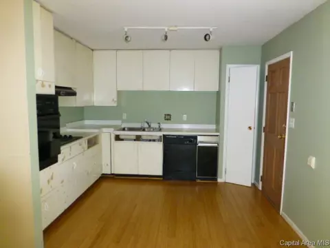 2126 W Lawrence Ave, Springfield, IL 62704 photo 3