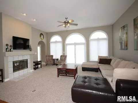 3904 Rocky Falls Rd, Springfield, IL 62711 photo 3