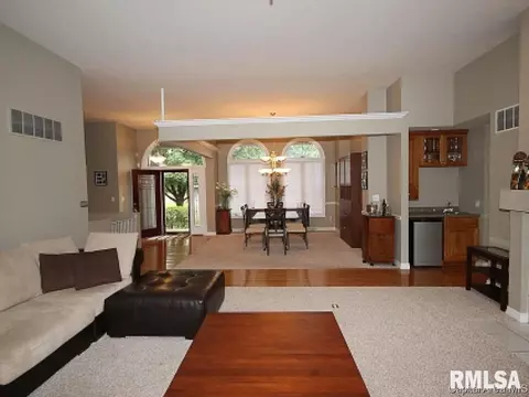 3904 Rocky Falls Rd, Springfield, IL 62711 photo 2