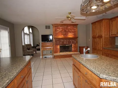3904 Rocky Falls Rd, Springfield, IL 62711 photo 8