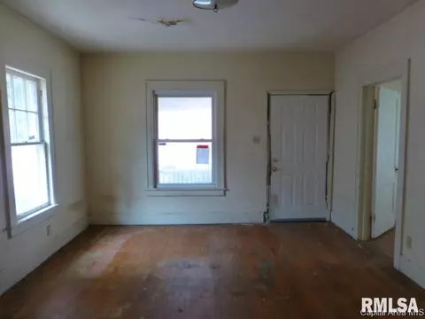 2124 S 11th Street St, Springfield, IL 62703 photo 2