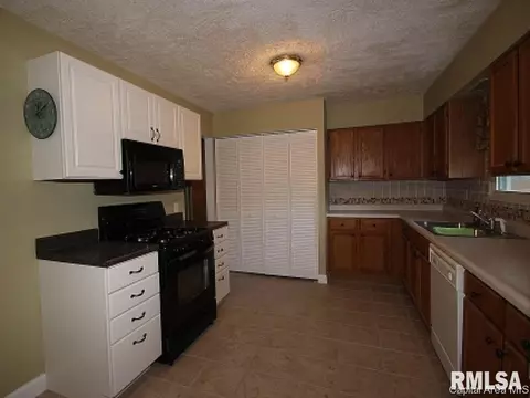 2532 Sandgate Rd, Springfield, IL 62702 photo 7