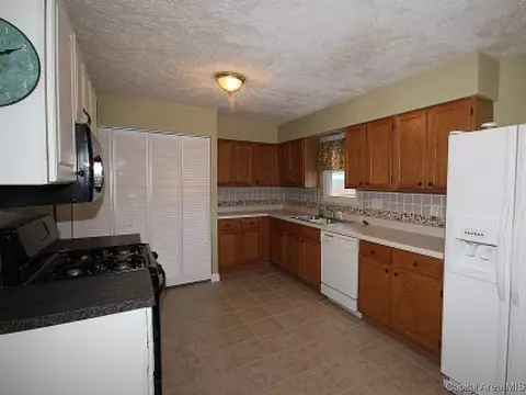 2532 Sandgate Rd, Springfield, IL 62702 photo 6