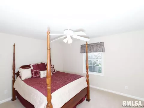 2004 Old Ivy Dr, Springfield, IL 62711 photo 13