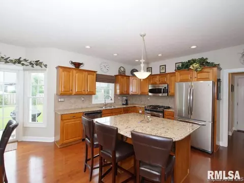 2004 Old Ivy Dr, Springfield, IL 62711 photo 6