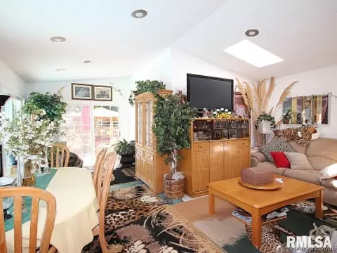 1506 W Iles, Springfield, IL 62704 photo 19