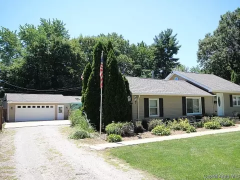1506 W Iles, Springfield, IL 62704 photo 2