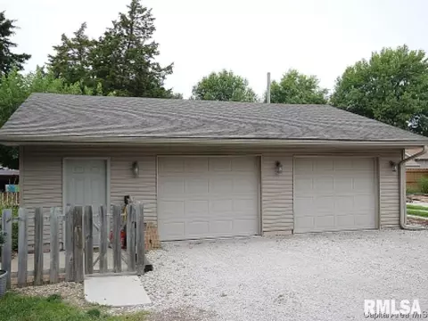 174 E Jackson St, Auburn, IL 62615 photo 22