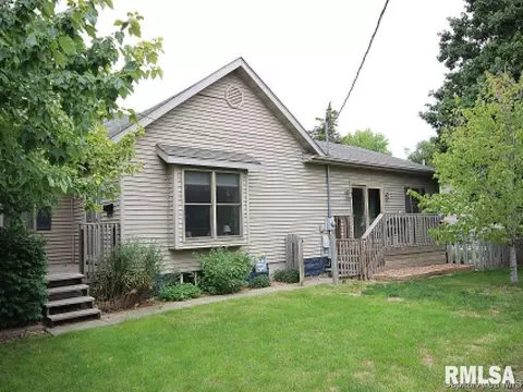 174 E Jackson St, Auburn, IL 62615 photo 1