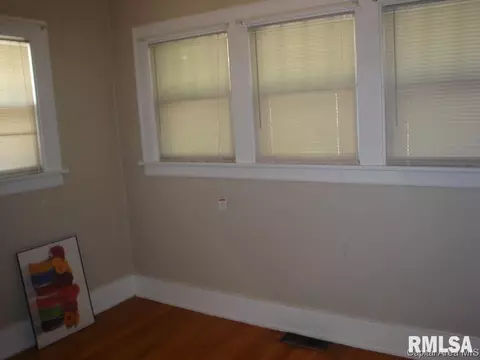 440 W Cook St, Springfield, IL 62704 photo 9