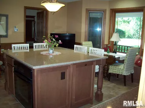 2618 Windfall Dr, Sherman, IL 62684 photo 3