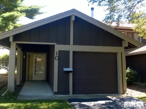 10 Juniper Ln, Springfield, IL 62704 photo 1