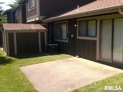 10 Juniper Ln, Springfield, IL 62704 photo 7