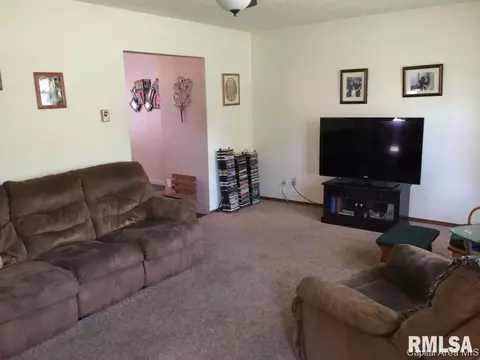 2712 Black Ave, Springfield, IL 62702 photo 6