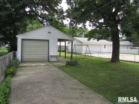 2044 N 19th St, Springfield, IL 62702 photo 3