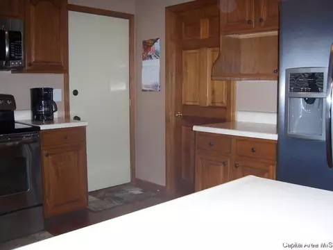 404 Old Tippecanoe Dr, Springfield, IL 62711 photo 8