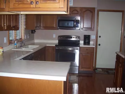 404 Old Tippecanoe Dr, Springfield, IL 62711 photo 7
