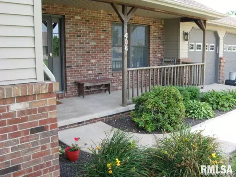 408 E Oak Grv, Athens, IL 62613 photo 2