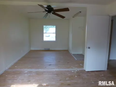 1831 Fairfield Dr, Springfield, IL 62702 photo 10