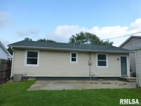 1831 Fairfield Dr, Springfield, IL 62702 photo 15