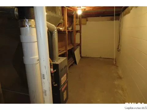 1821 E Black Ave, Springfield, IL 62702 photo 13