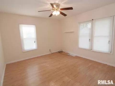 2425 S 4th St, Springfield, IL 62703 photo 16