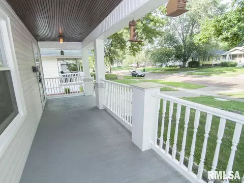 2425 S 4th St, Springfield, IL 62703 photo 4