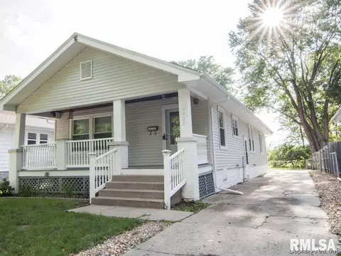 2425 S 4th St, Springfield, IL 62703 photo 2