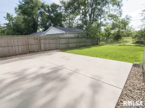 2425 S 4th St, Springfield, IL 62703 photo 20