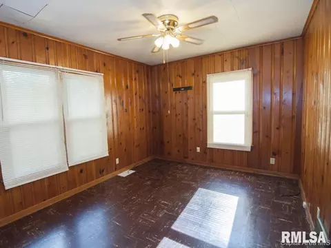 2425 S 4th St, Springfield, IL 62703 photo 17