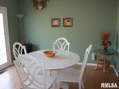 4200 Benjamin Dr, Springfield, IL 62703 photo 8
