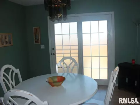 4200 Benjamin Dr, Springfield, IL 62703 photo 9
