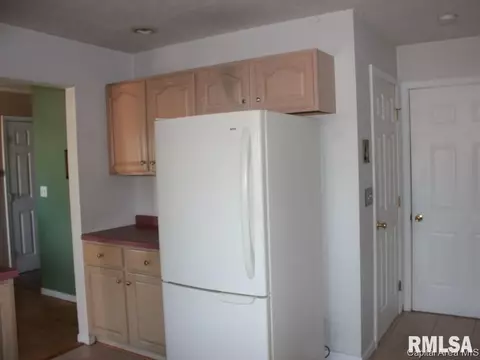 4200 Benjamin Dr, Springfield, IL 62703 photo 6