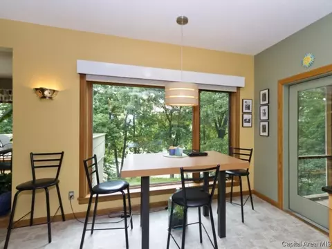 50 Frontier Lake Dr, Springfield, IL 62707 photo 8