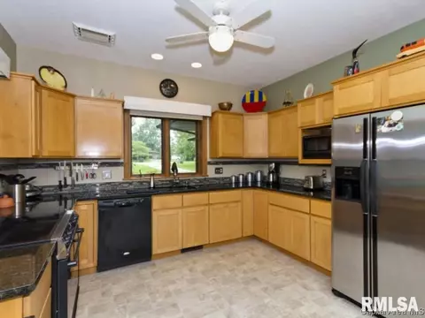 50 Frontier Lake Dr, Springfield, IL 62707 photo 7