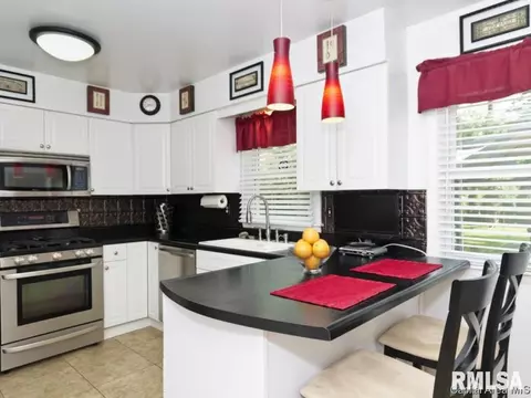 132 Archer Ave, Springfield, IL 62704 photo 9
