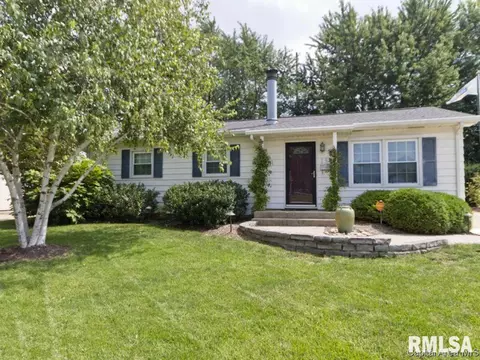 132 Archer Ave, Springfield, IL 62704 photo 1
