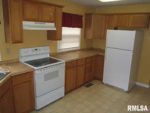 26 Ruth Ct, Springfield, IL 62704 photo 8