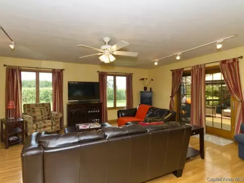 38 Twilight Ln, Springfield, IL 62712 photo 4